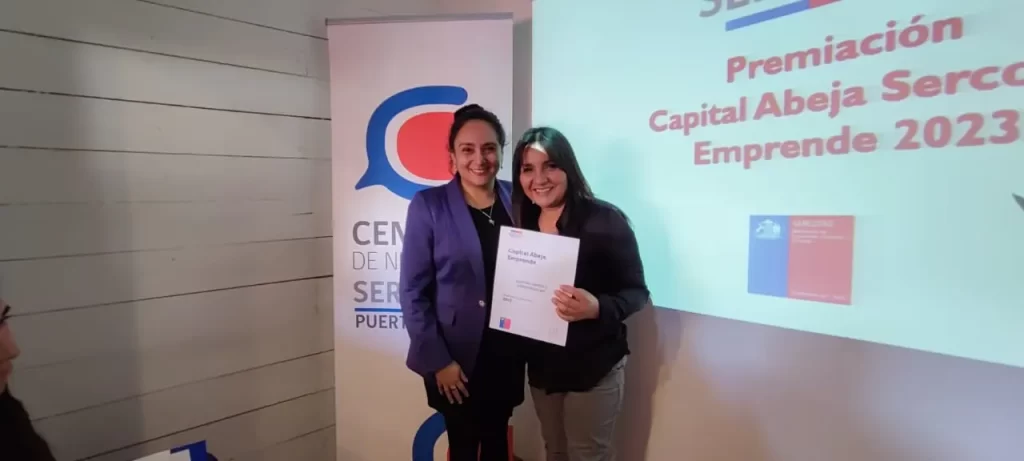 Premiación capital abeja sercotec emprende 2023